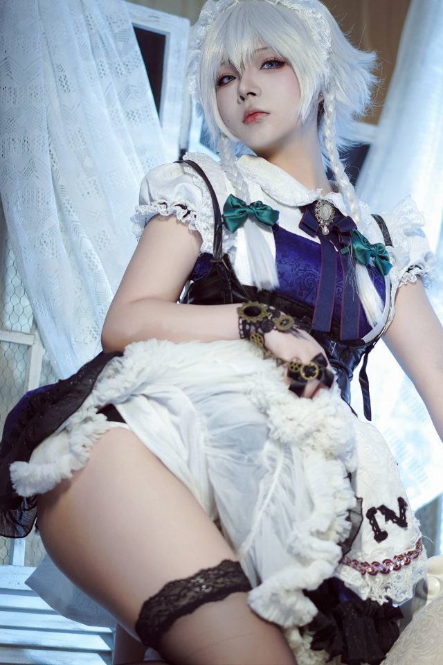 东方project的唯美时刻：yuuhui玉汇的十六夜咲夜COSPLAY