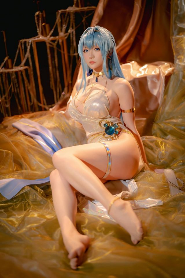 [胜利女神：妮姬]星之迟迟cos海伦，带来一场性感美艳的cosplay盛宴