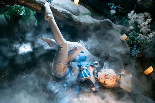 原神·珊瑚宫心海COSPLAY赏析：蠢沫沫精湛的COS还原