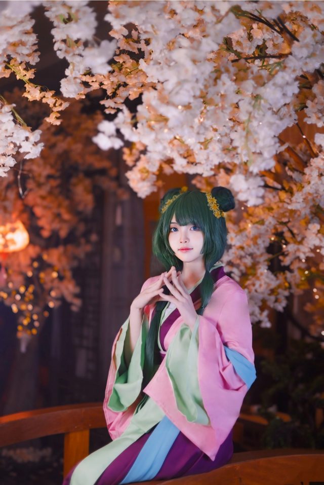 幻彩绽放：coser Noey_Pejrapon完美演绎药屋少女猫猫